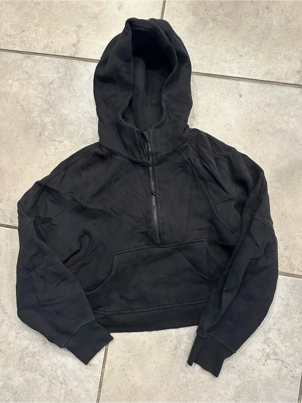 lululemon athletica Black scuba cropped xs/s